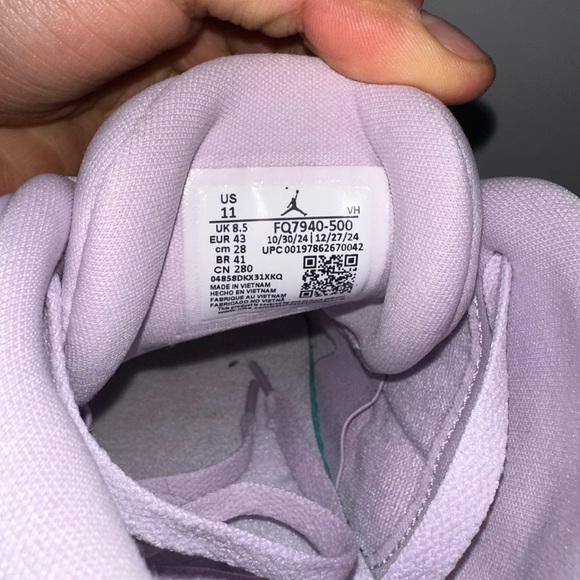 Women’s Air Jordan 4RM Purple - Picture 6 of 6